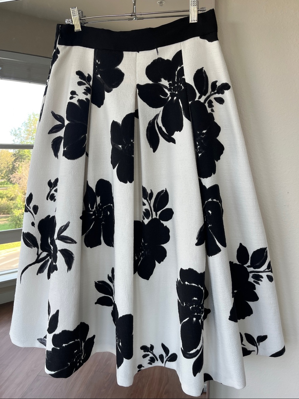 BHWM black & white graphic floral midi skirt with pockets - 8 - Picture 3 of 11